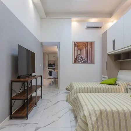 Apartament Mini Loft San Carlo A 5 Min Da Mambo