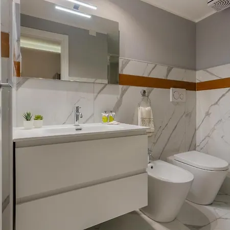 Mini Loft San Carlo A 5 Min Da Mambo Apartament